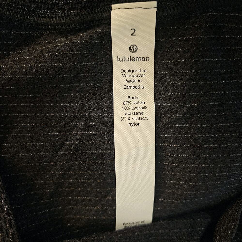 Lululemon Black/Gold Open Tie Back Shortsleeved Top Womens Sz 2 - Picture 6 of 6